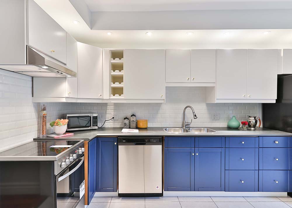 Stacks Image 4618946